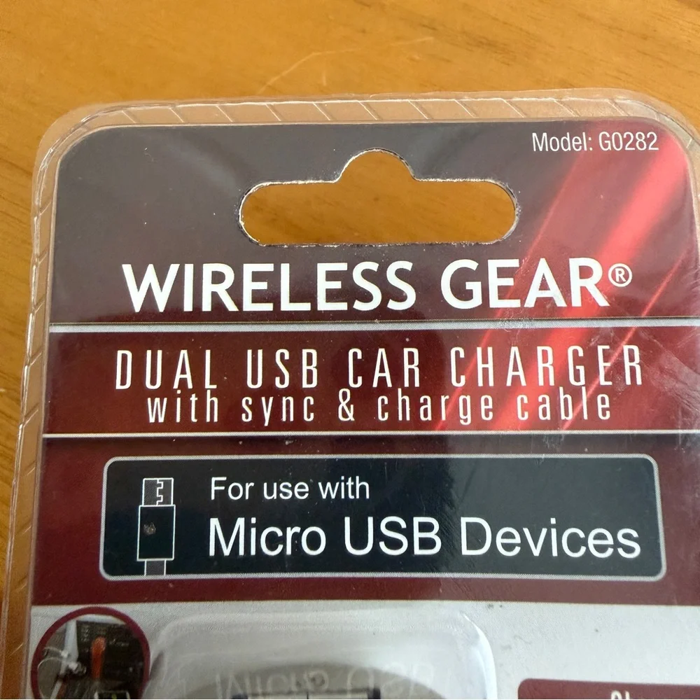 Wireless Gear dual usb car charger & sync charger cable‎ 6 feet